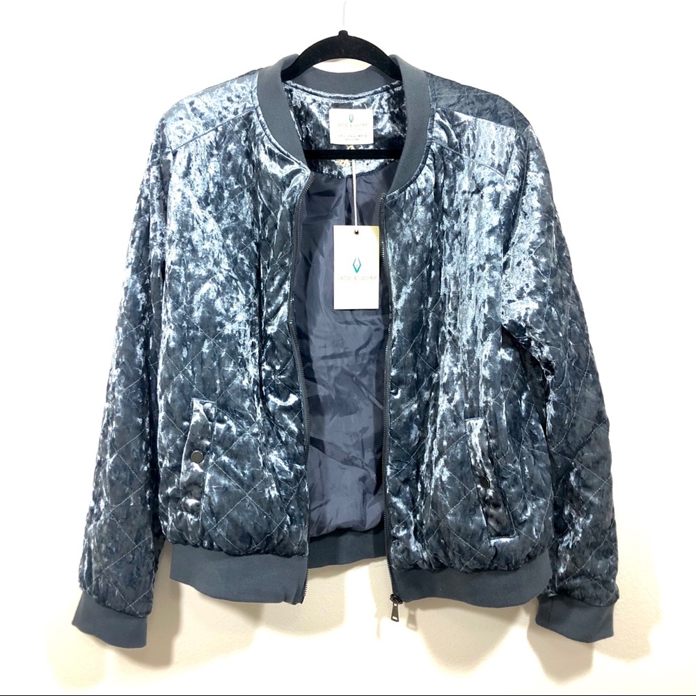 NWT Jade & Ivory Blue Velvet Jacket